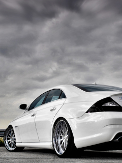 Sfondi Mercedes CLS 63 Amg 240x320