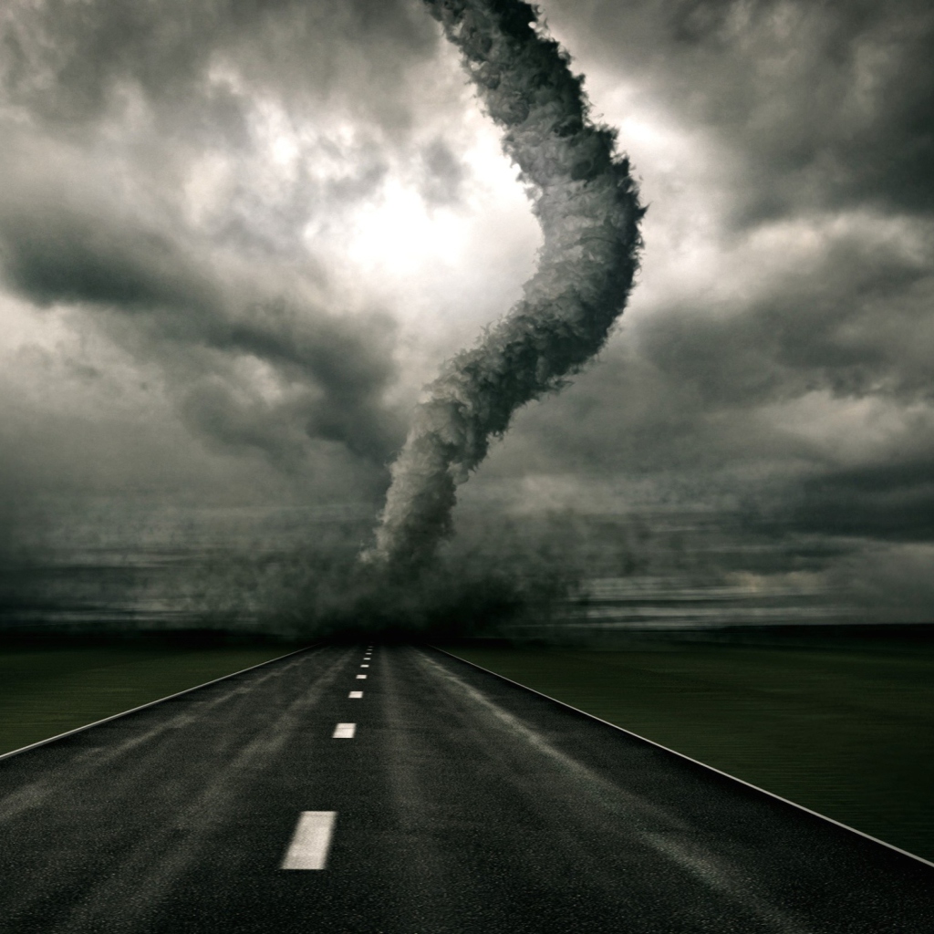 Sfondi Tornado On The Road 1024x1024