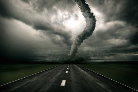 Das Tornado On The Road Wallpaper 480x320