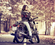 Fondo de pantalla Moto Girl 176x144