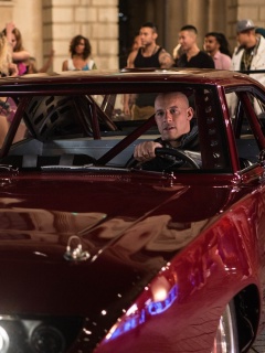 Обои Dominic Toretto FAST 6 240x320