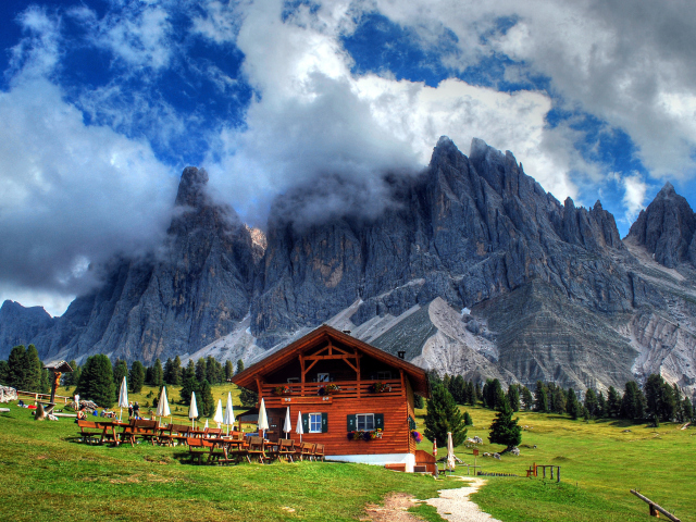 Sfondi Alps House 640x480