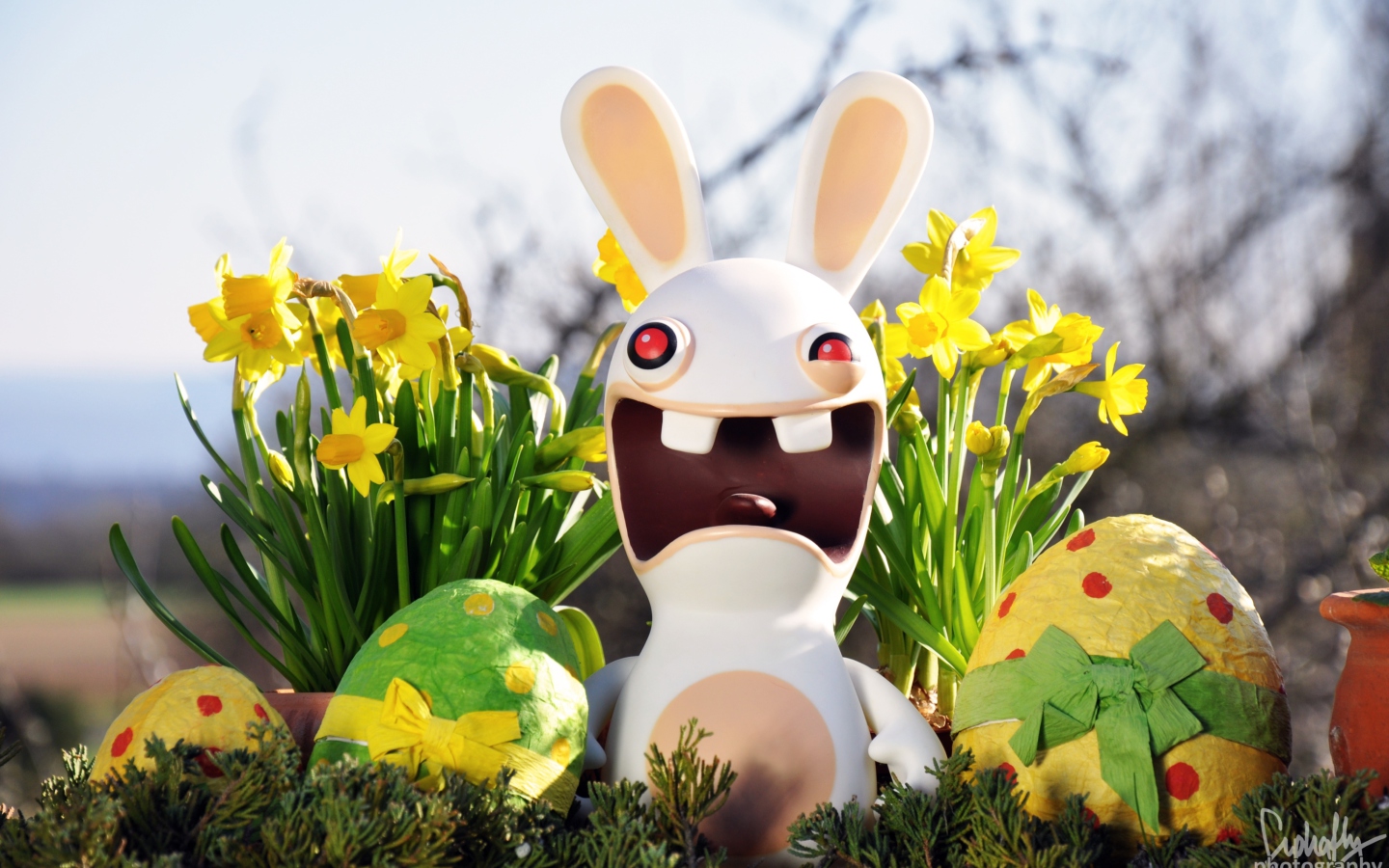 Funny Ugly Easter Bunny wallpaper 1440x900
