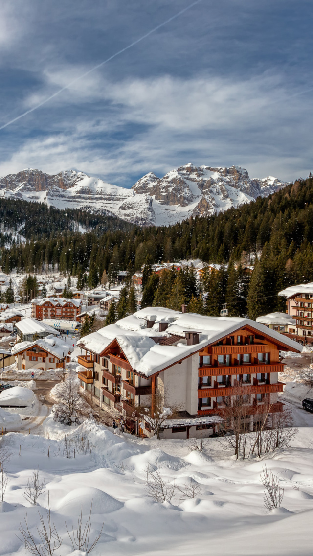 Madonna di Campiglio in Trentino wallpaper 640x1136