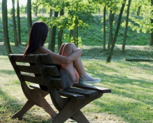 Girl Sitting On Bench screenshot #1 220x176