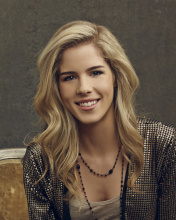 Emily Bett Rickards wallpaper 176x220