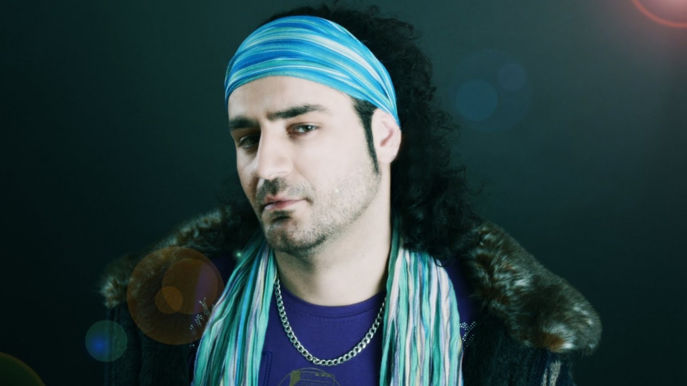 Das Shahin Najafi Wallpaper 1366x768