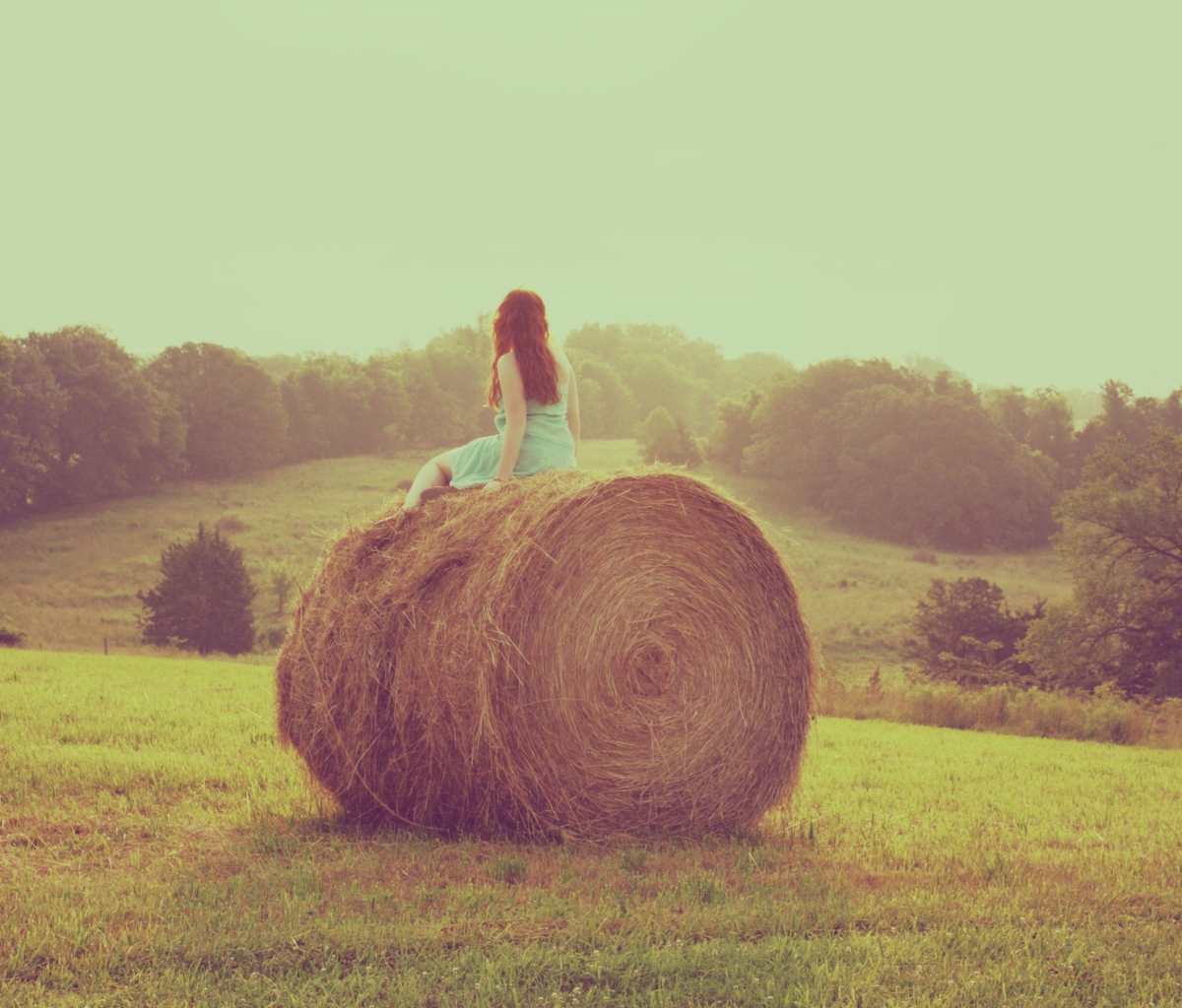 Fondo de pantalla Girl In Field 1200x1024