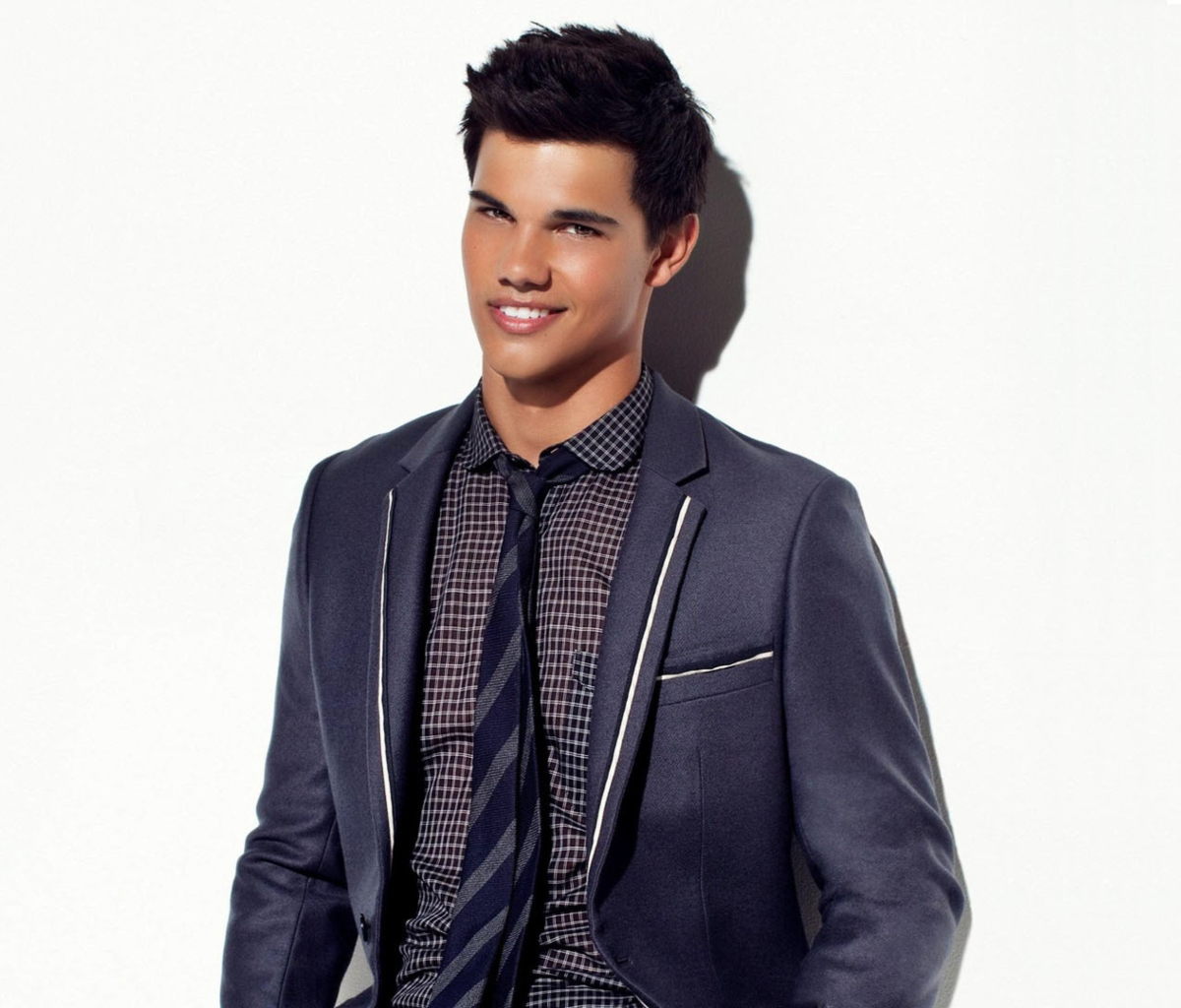 Fondo de pantalla Taylor Lautner Smile 1200x1024