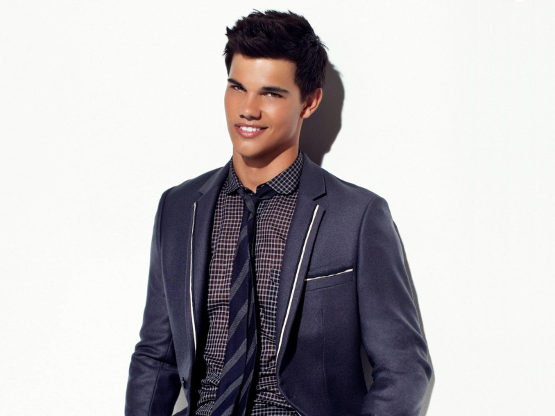 Das Taylor Lautner Smile Wallpaper 800x600