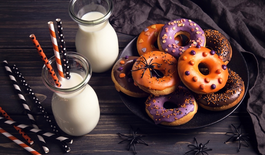 Halloween Donuts wallpaper 1024x600