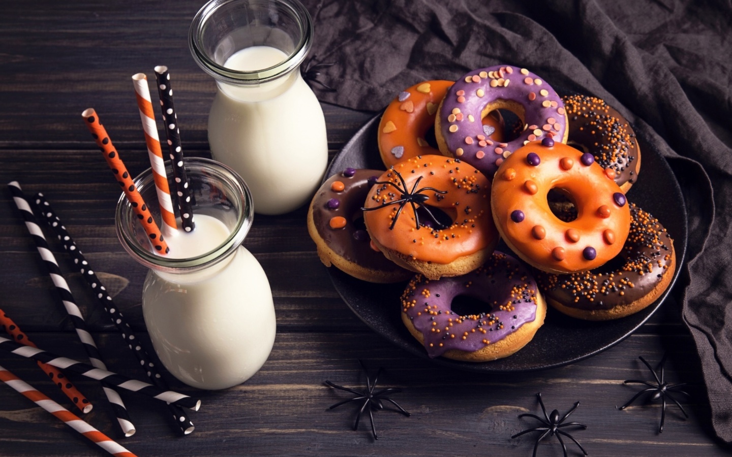 Sfondi Halloween Donuts 1440x900