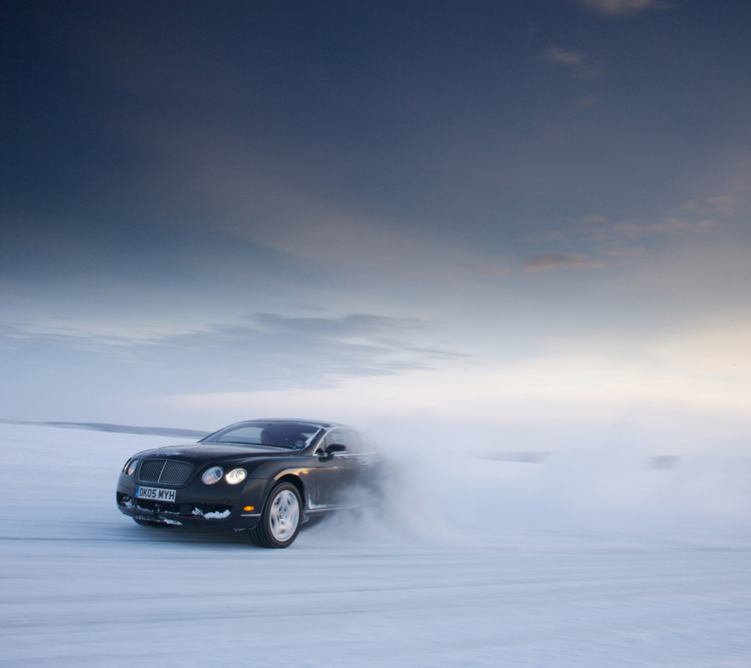 Screenshot №1 pro téma Bentley Continental GT 1080x960