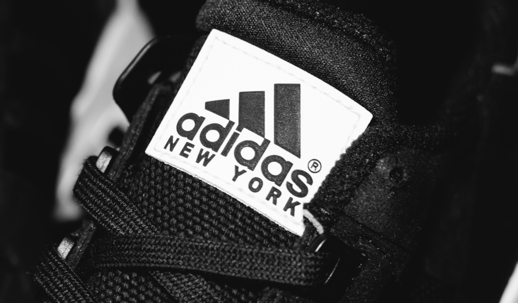 Adidas Running Shoes screenshot #1 1024x600