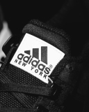 Das Adidas Running Shoes Wallpaper 128x160