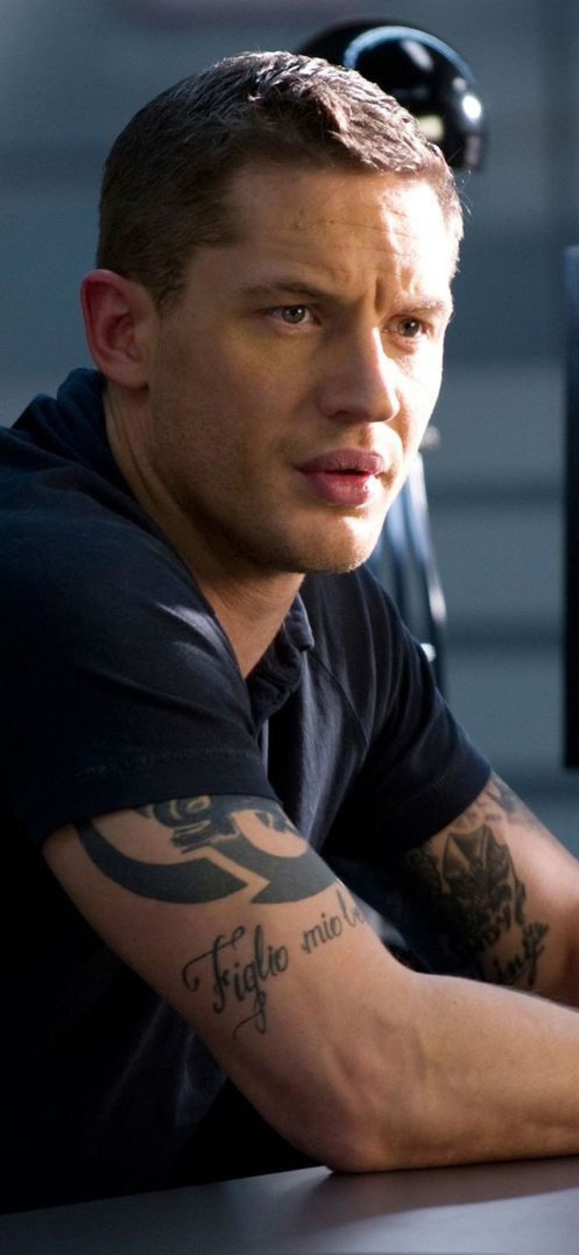 Screenshot №1 pro téma Tom Hardy, This Means War 1170x2532