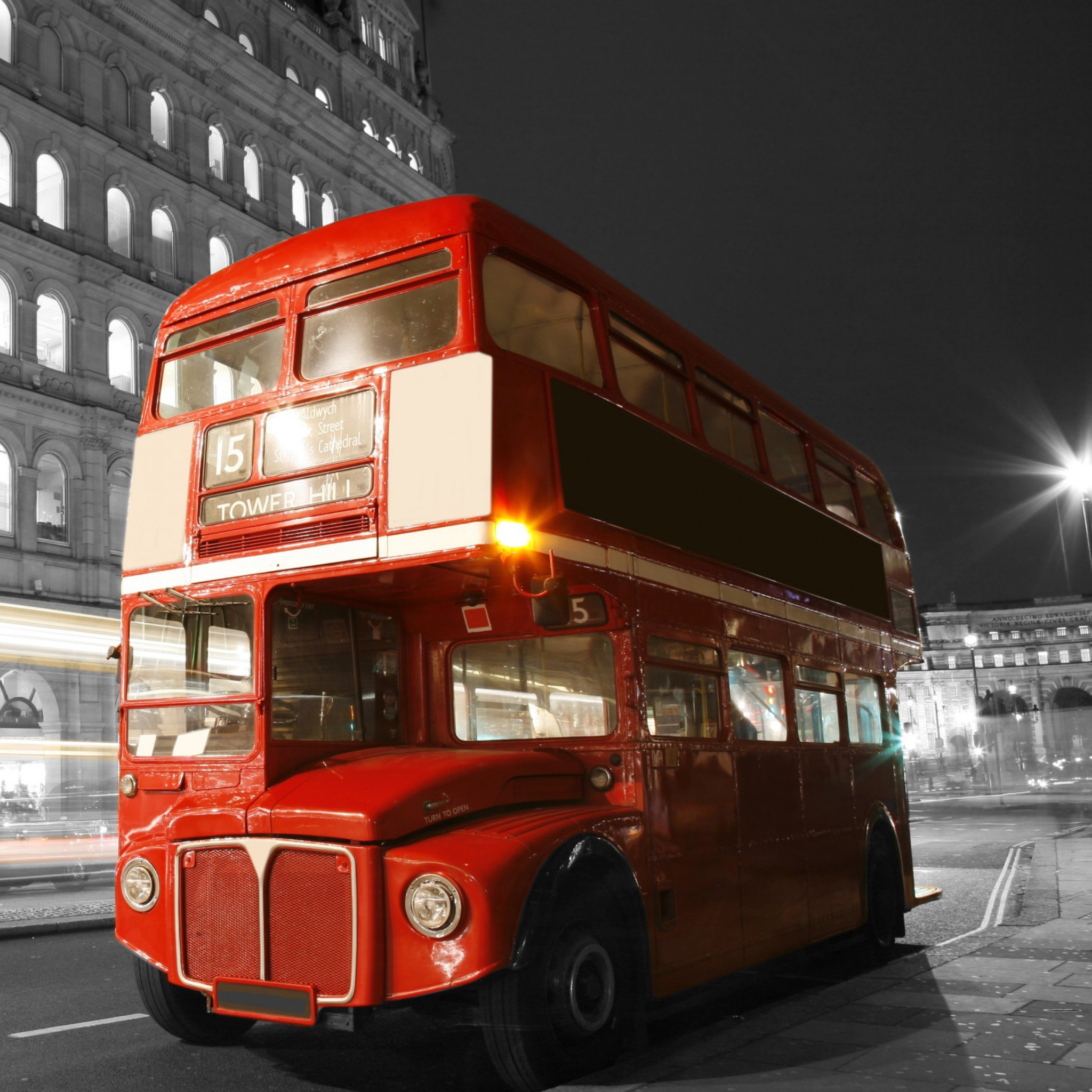 Das Red London Bus Wallpaper 2048x2048