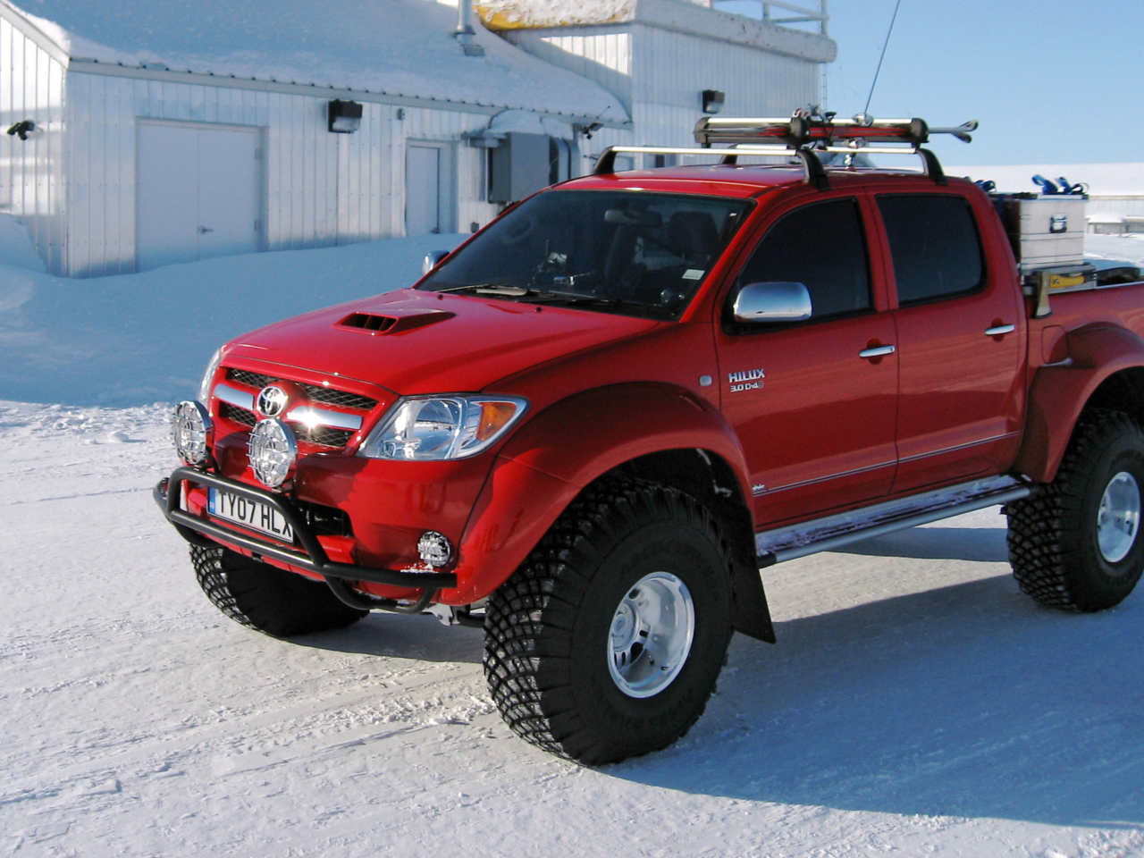 Fondo de pantalla Top Gear Toyota Hilux 1280x960