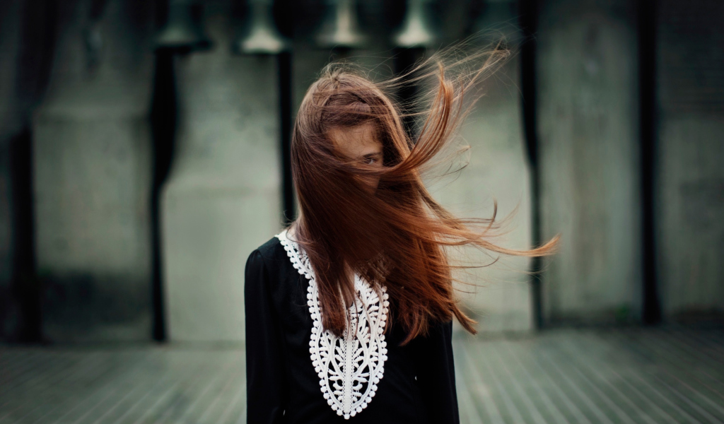 Brunette With Windy Hair screenshot #1 1024x600