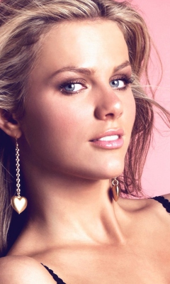 Screenshot №1 pro téma Brooklyn Decker 240x400