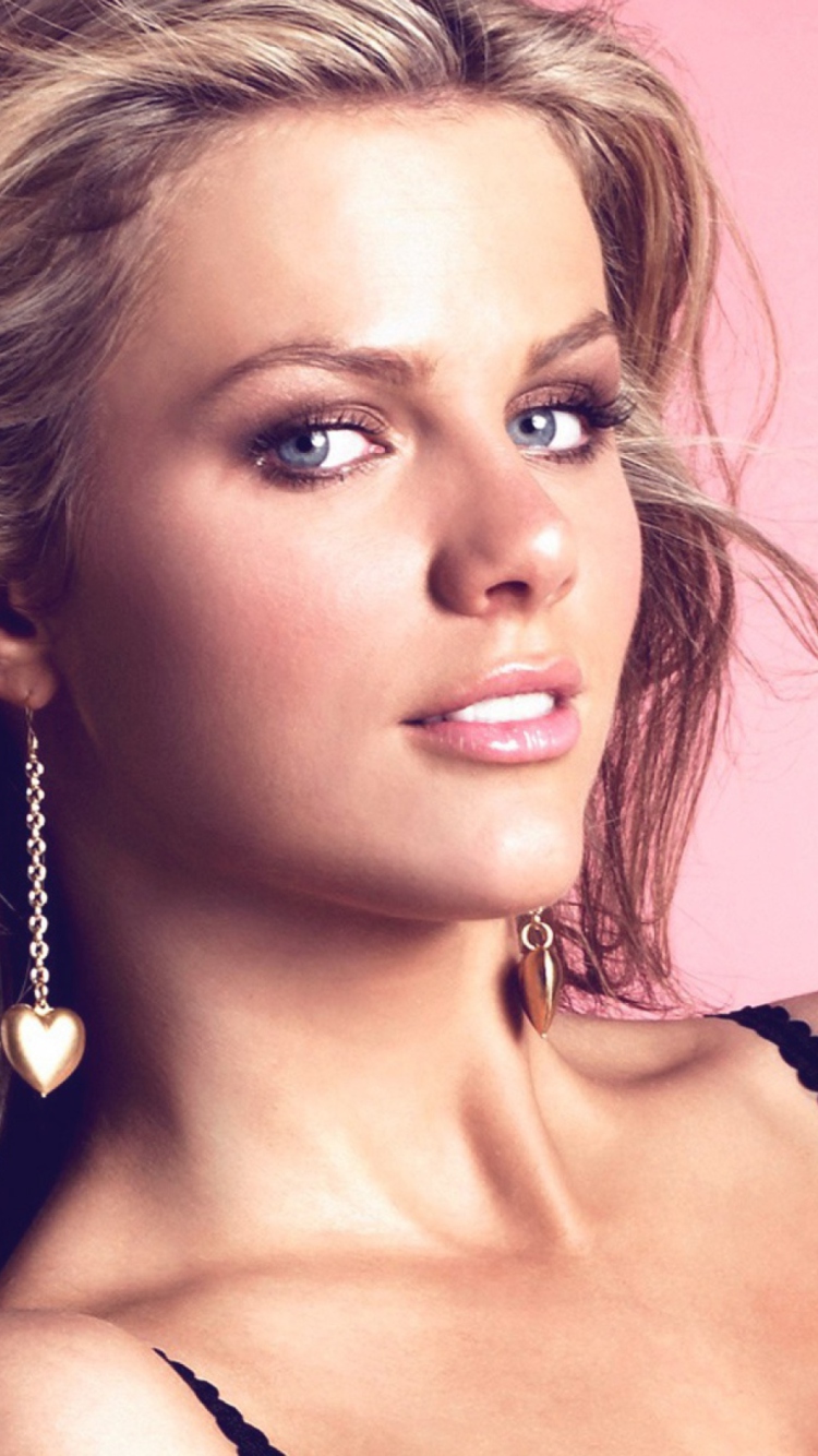 Обои Brooklyn Decker 750x1334