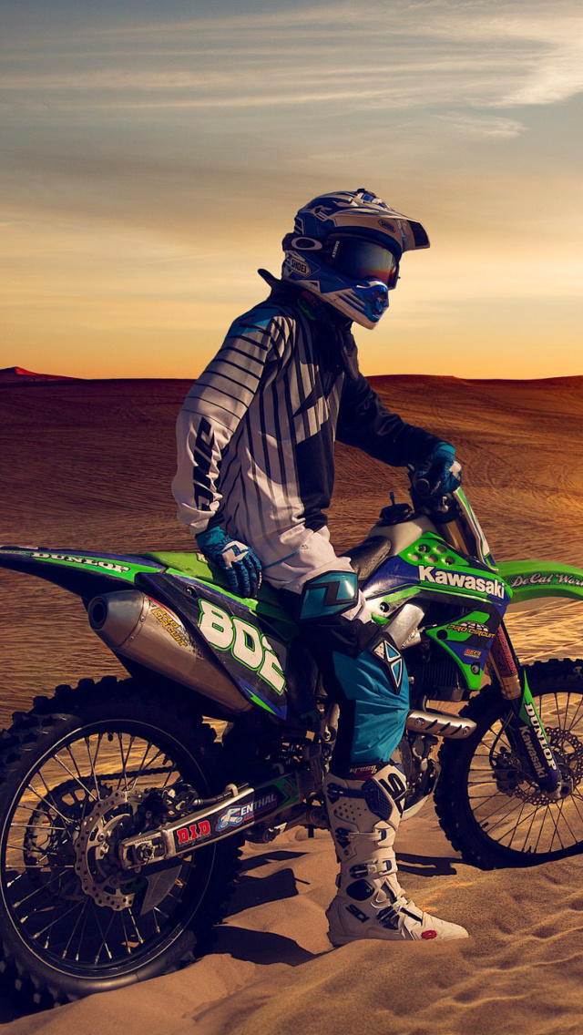 Обои UAE Desert Motocross 640x1136