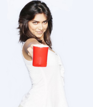 Deepika Padukone - Fondos de pantalla gratis para HTC Pure