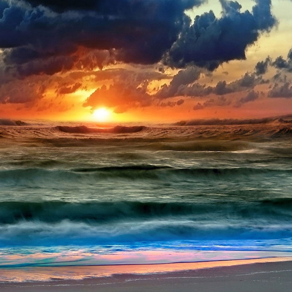 Das Colorful Sunset And Waves Wallpaper 1024x1024