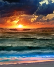 Sfondi Colorful Sunset And Waves 176x220