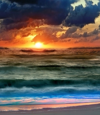 Kostenloses Colorful Sunset And Waves Wallpaper für 132x176