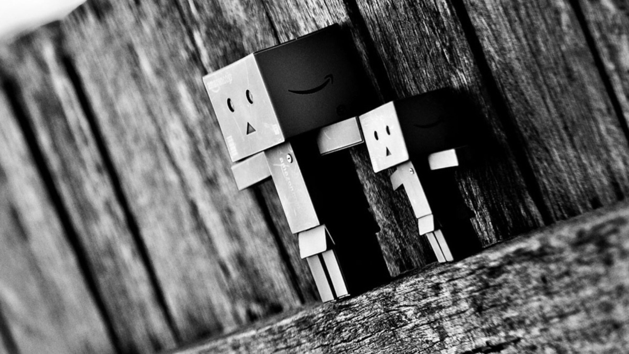 Danbo Hiding wallpaper 1280x720