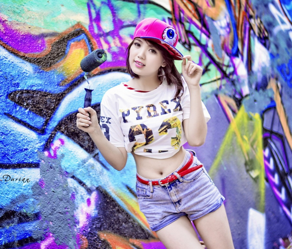 Das Cute Asian Graffiti Artist Girl Wallpaper 1200x1024