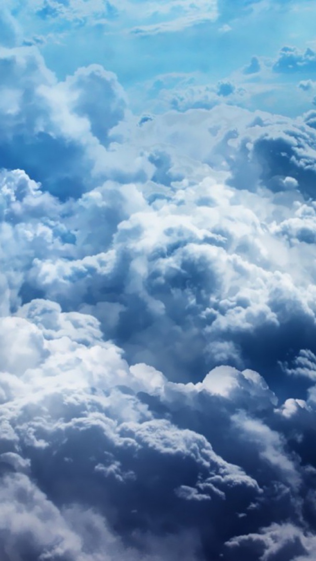 Fondo de pantalla Wonderful Clouds 640x1136
