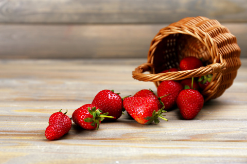 Das Strawberry Fresh Berries Wallpaper 480x320