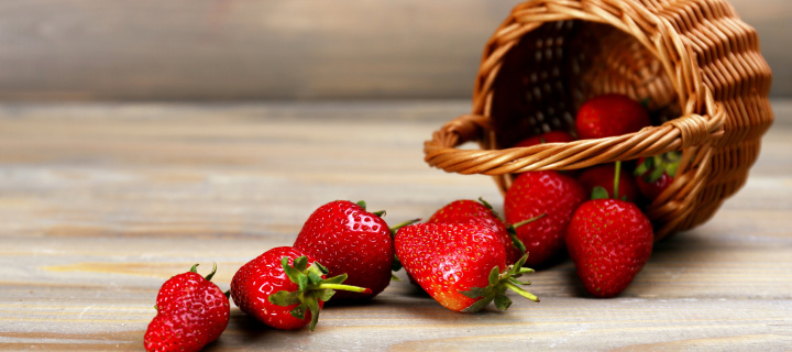 Fondo de pantalla Strawberry Fresh Berries 720x320