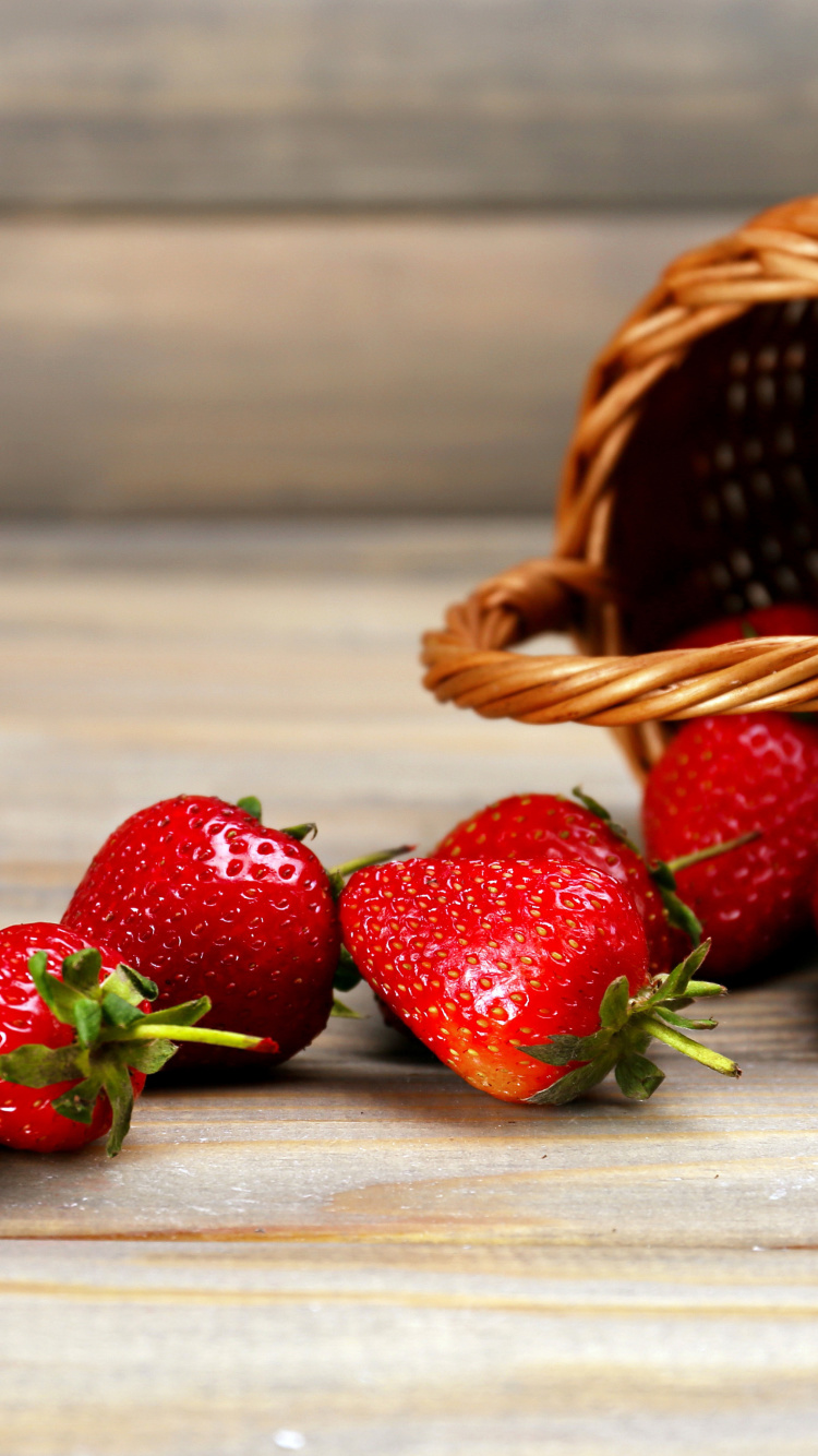 Das Strawberry Fresh Berries Wallpaper 750x1334