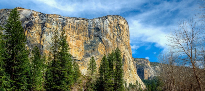 Yosemite National Park in Sierra Nevada wallpaper 720x320