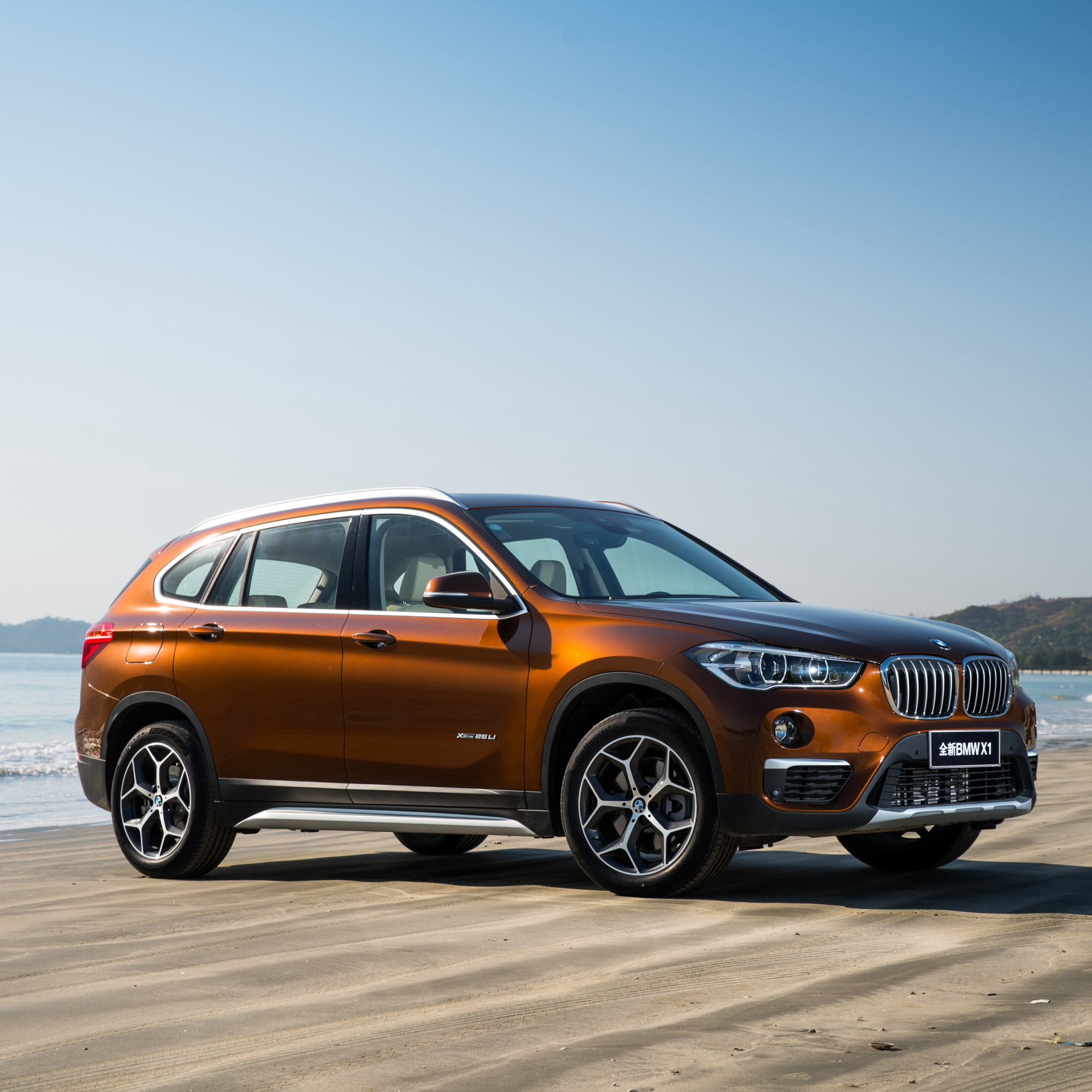 Sfondi BMW X1 2048x2048