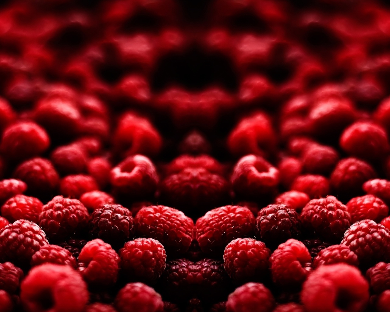 Appetizing Raspberries wallpaper 1280x1024