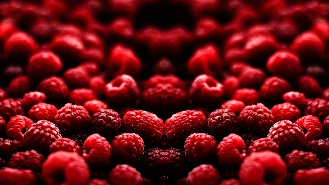 Appetizing Raspberries wallpaper 1366x768