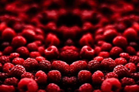 Appetizing Raspberries wallpaper 480x320