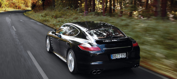 Das Porsche Panamera Turbo Wallpaper 720x320