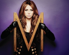 Fondo de pantalla Miley Cyrus Long Hair 220x176