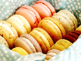 Обои Macarons 320x240