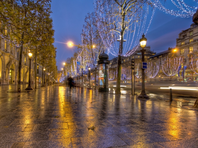 Обои France Streetscape 640x480