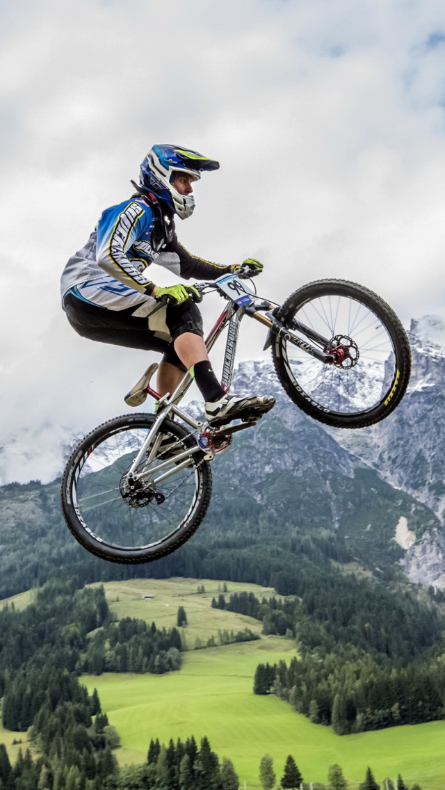 Das Bike Jump Wallpaper 640x1136