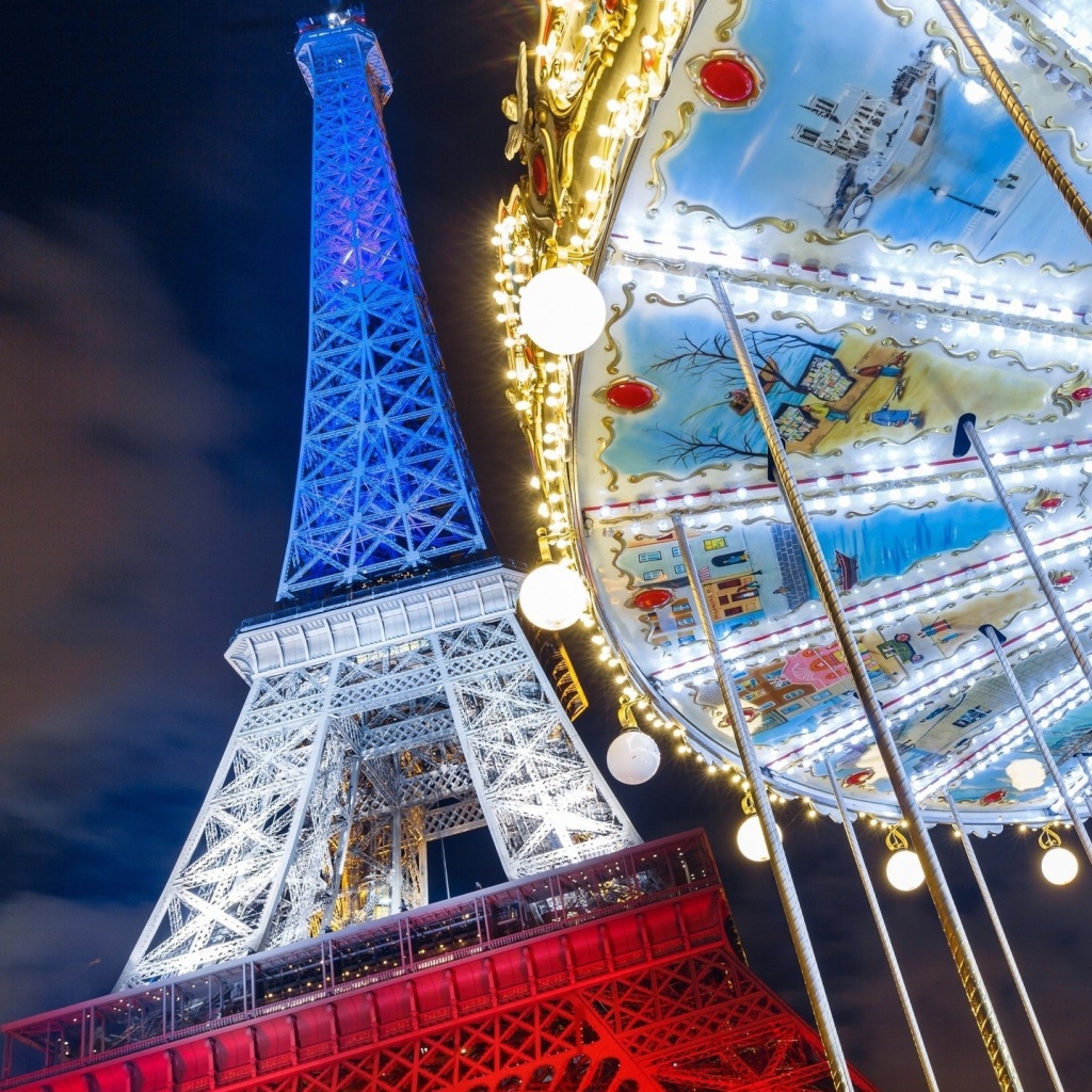 Sfondi Eiffel Tower in Paris and Carousel 1024x1024