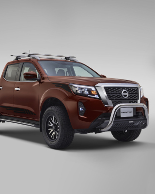Free Nissan Frontier Picture for 240x320