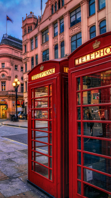 Обои London Phone Booths 360x640
