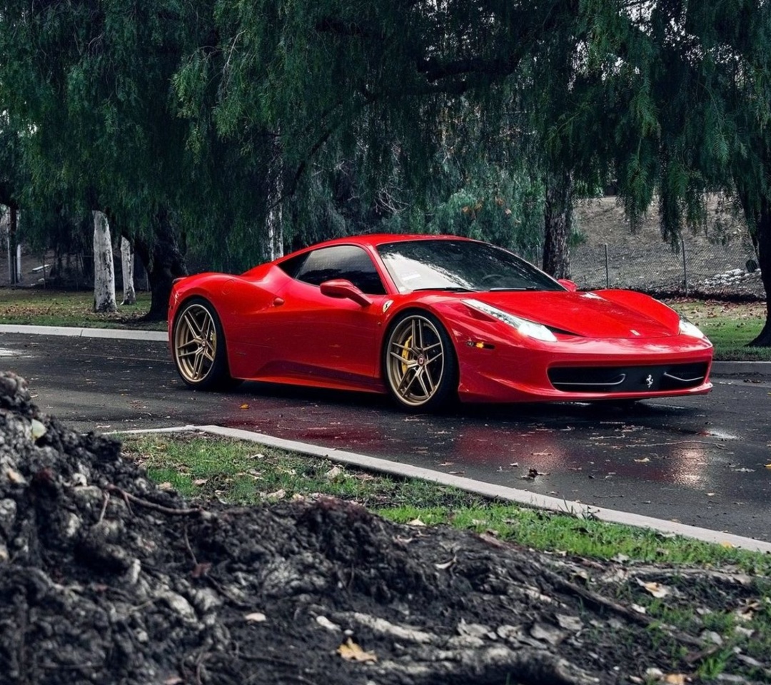 Обои Ferrari Enzo after Rain 1080x960
